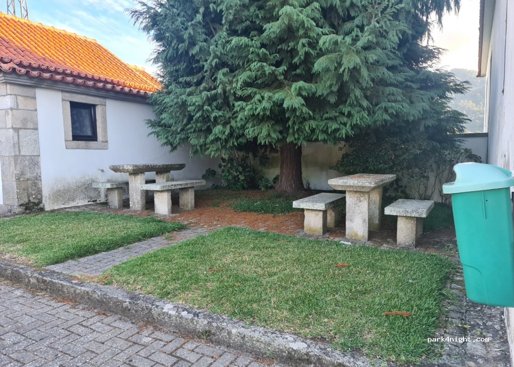 (4925) Freixieiro de Soutelo - 692 N305 — foto