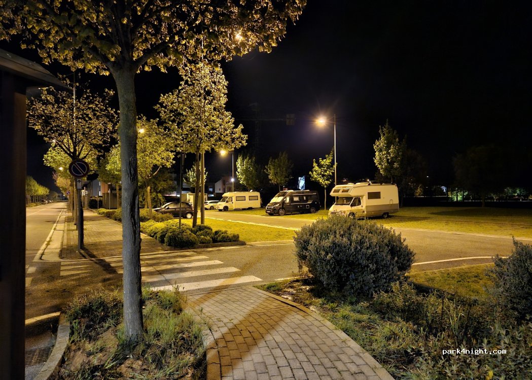 (30016) Jesolo - Via Loncon — foto 2