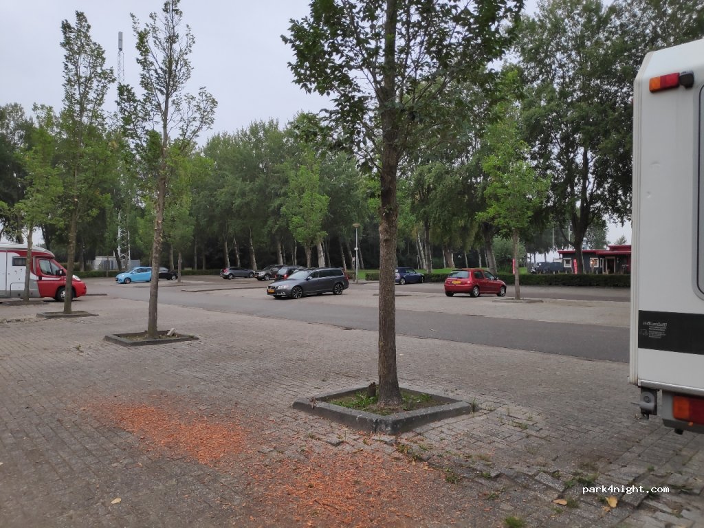 (1353 CZ) Almere - 16 Strandweg — foto