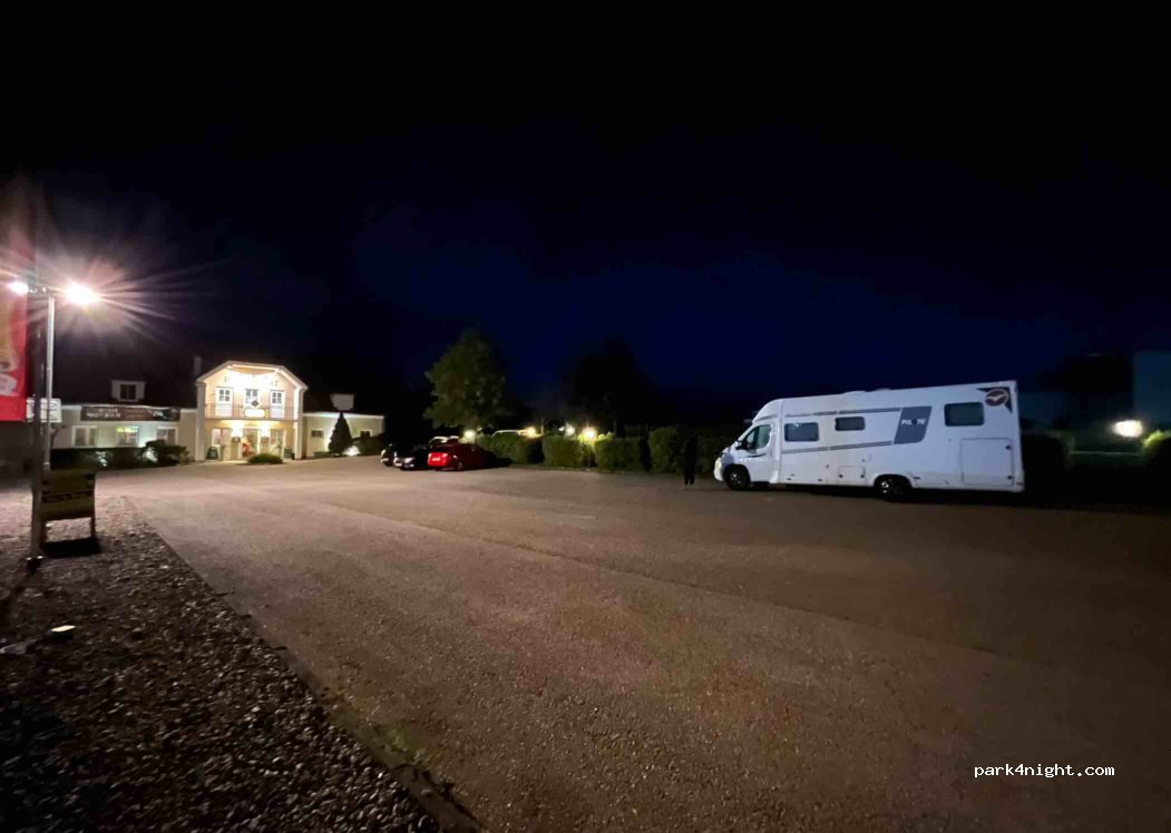 (3253) Bergland - 1 Plaika — foto