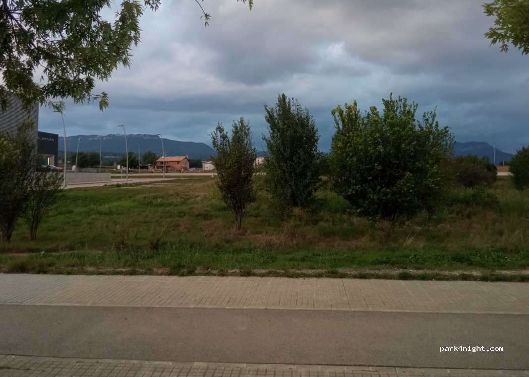 (08503) Gurb - 7F Raval Sector 2 Serveis — foto 2
