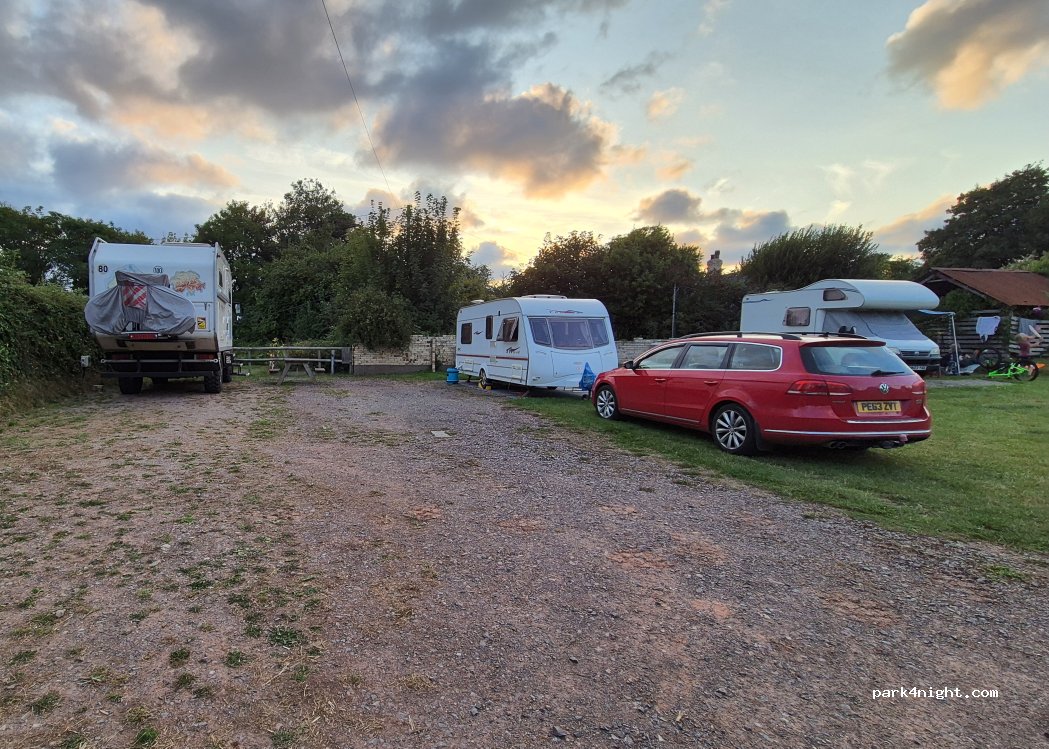 Marshford Camping and Caravan site — foto 2