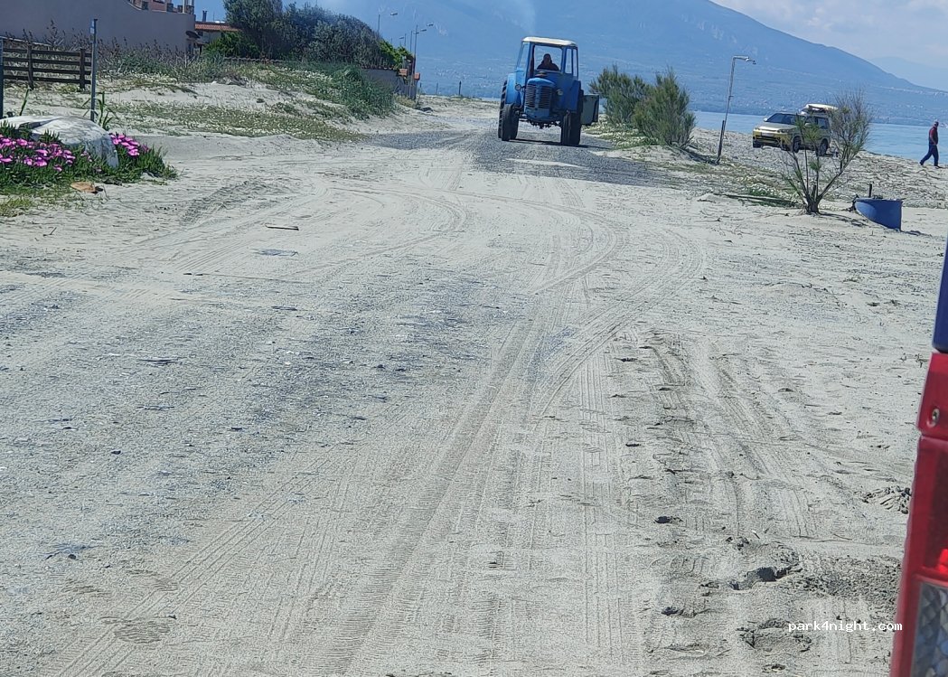 (400 07) Kastri - Unnamed Road — foto