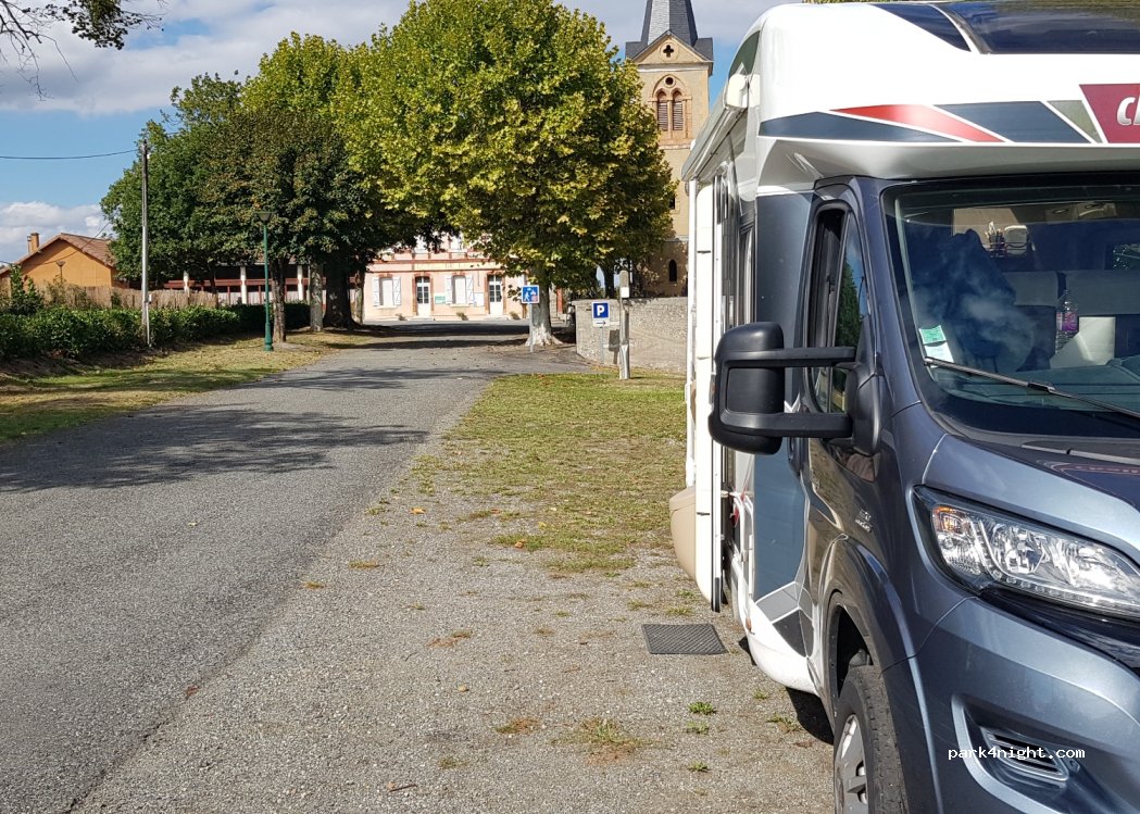 (65220) Estampures - 9 Chemin de Castex — foto 2