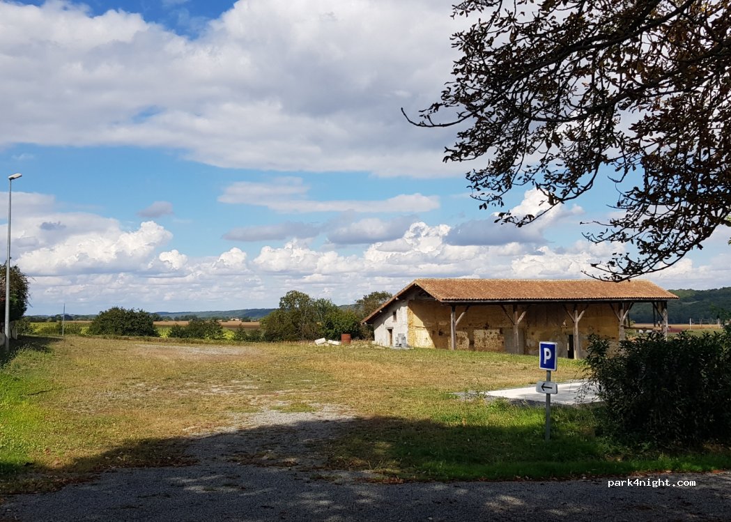 (65220) Estampures - 9 Chemin de Castex — foto 3