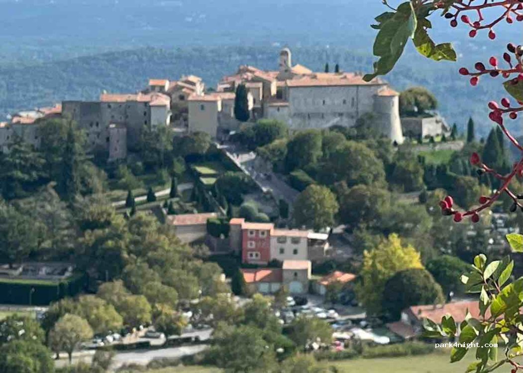 (06620) Gourdon - 35 Route de Greolieres — foto 2