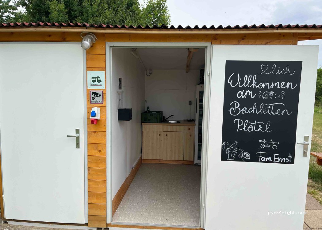 Bachleiten Platzl | Rad- und Wohnwagenrast — foto