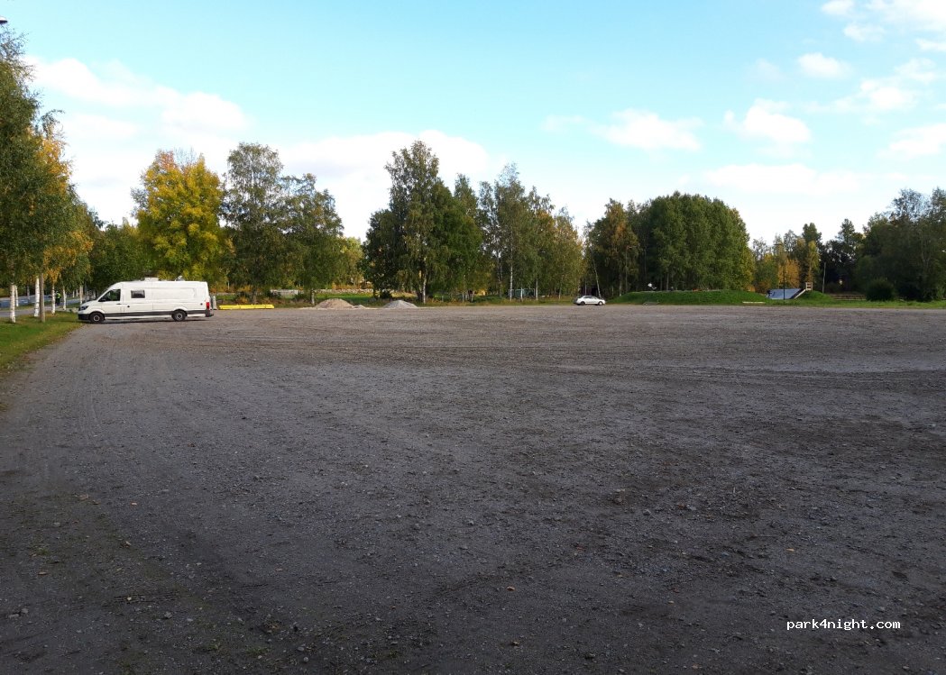 (68600) Pietarsaari - 19-21 Puutarhakatu — foto