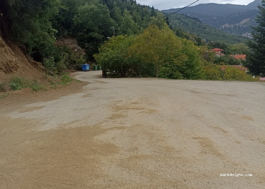 (351 00) Koumaritsi - 22 Eparchiaki Odos Lamias-Pavlianis — foto