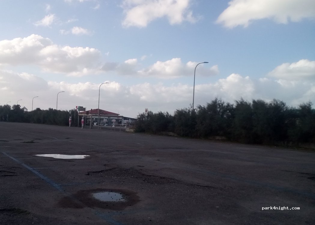 (56128) Marina di Pisa-tirrenia-calambr - 5 Via Litoranea — foto