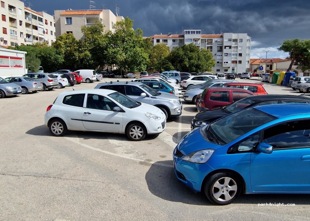 (21220) Trogir - 28A Ulica doktor Franje Tudmana — foto