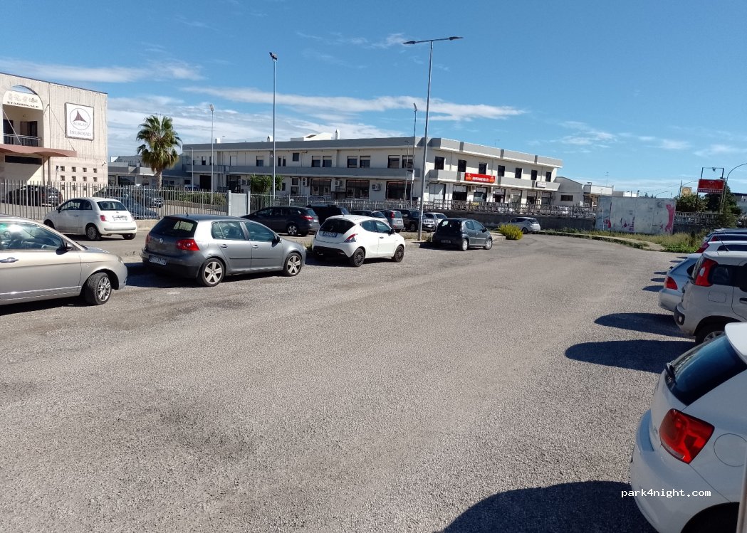 (70011) Alberobello - 8 Viale Luigi Einaudi — foto