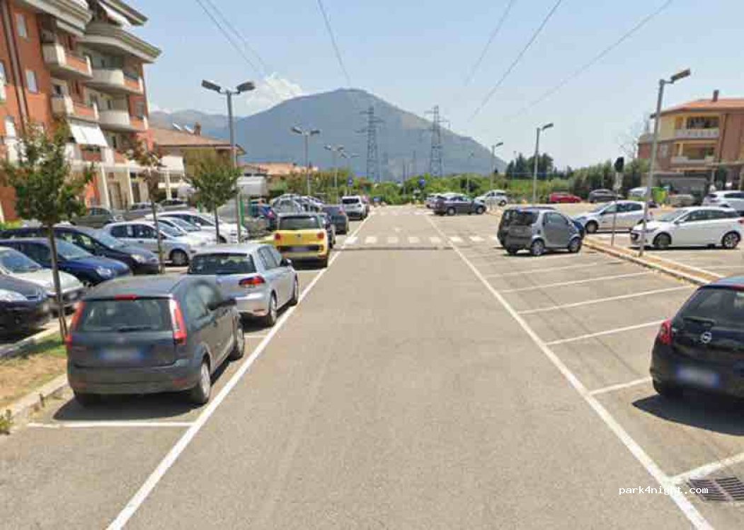 (04013) Carrara - Unnamed Road — foto