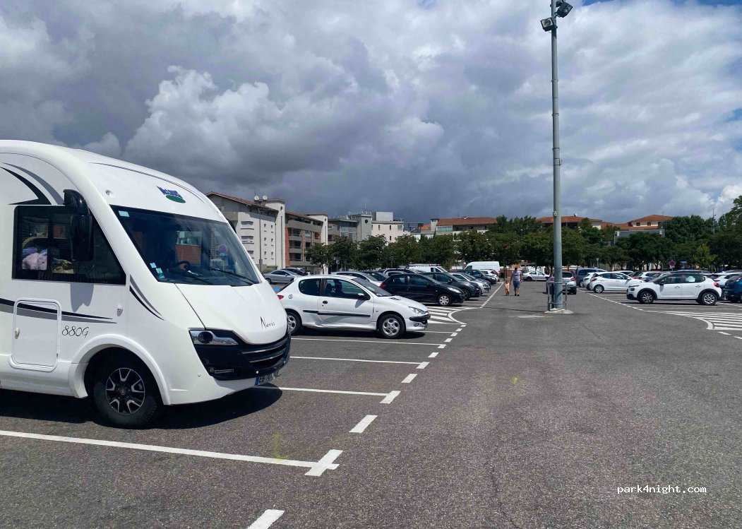 (31770) Colomiers - Unnamed road — foto 3