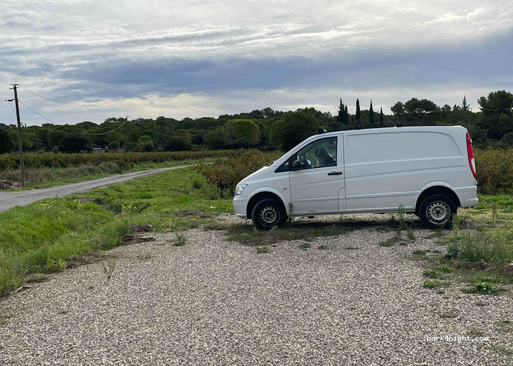 (30250) Junas - 191 Chemin de Vallongue — foto