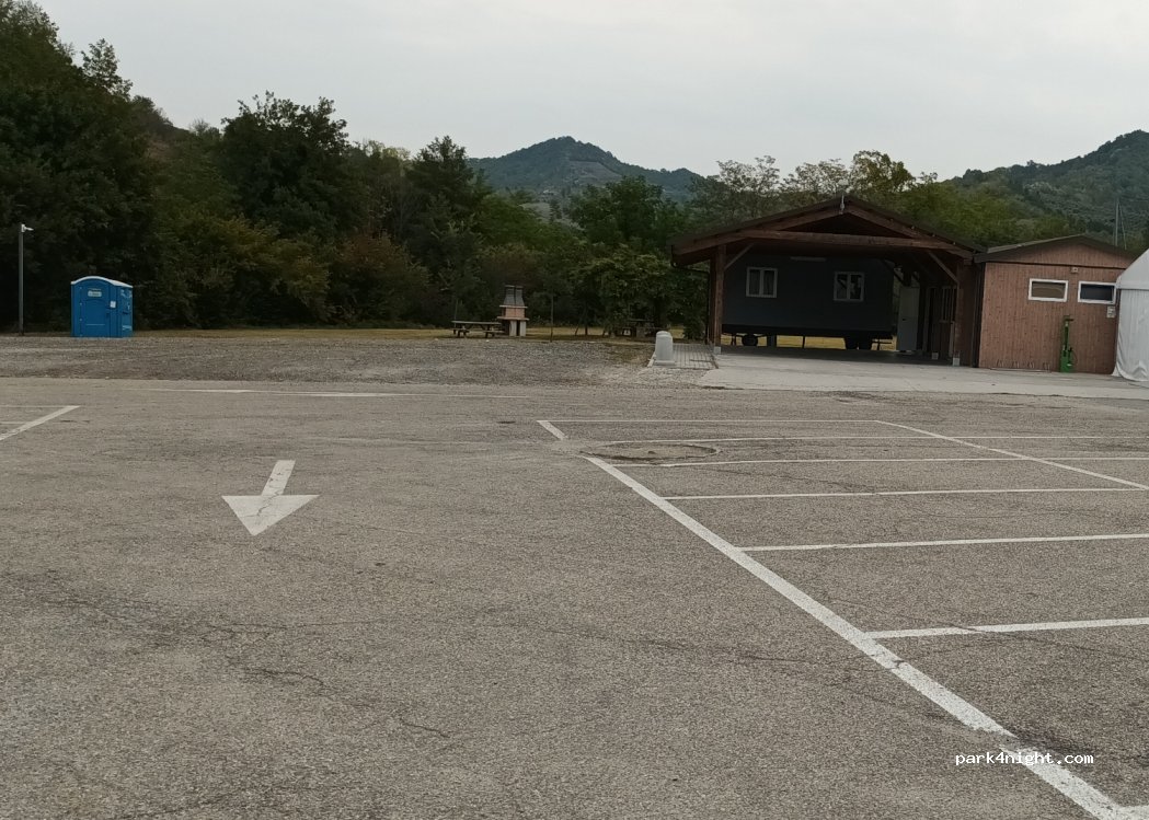 Area camper Casalborgone — foto