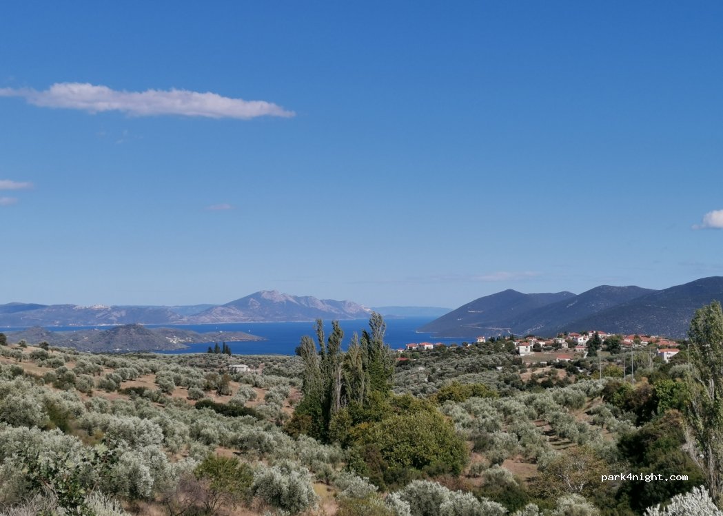 (370 07) Almiros - Unnamed Road — foto