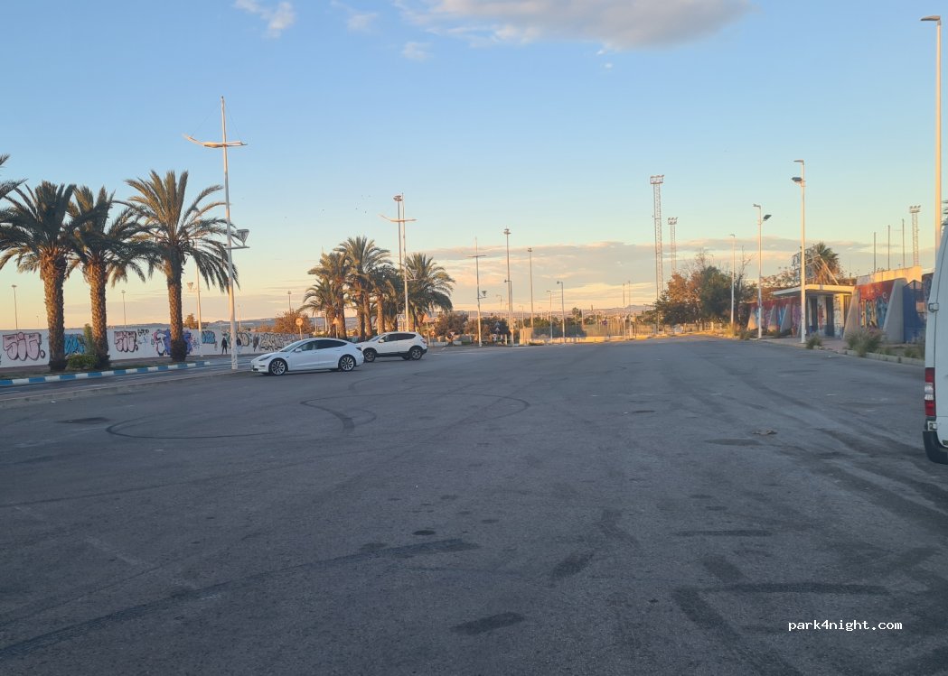 (03183) Torrevieja - 129 Calle Zv 42 — foto