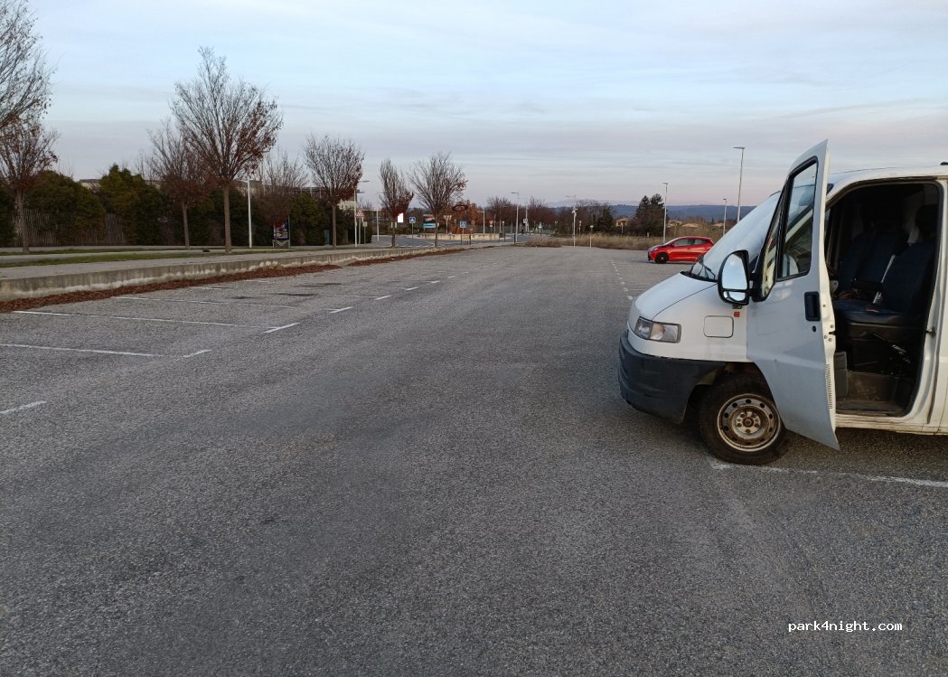 (04100) Manosque - Chem. Auguste Girard — foto 4
