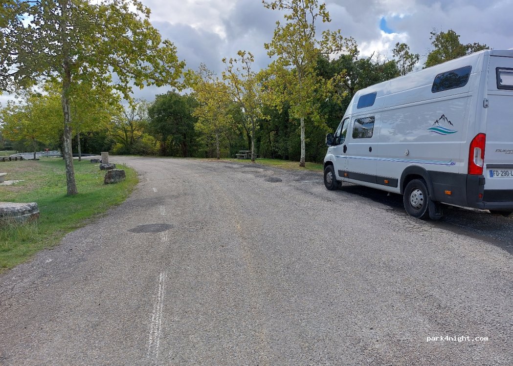(11270) Saint-Julien-de-Briola - D119 — foto