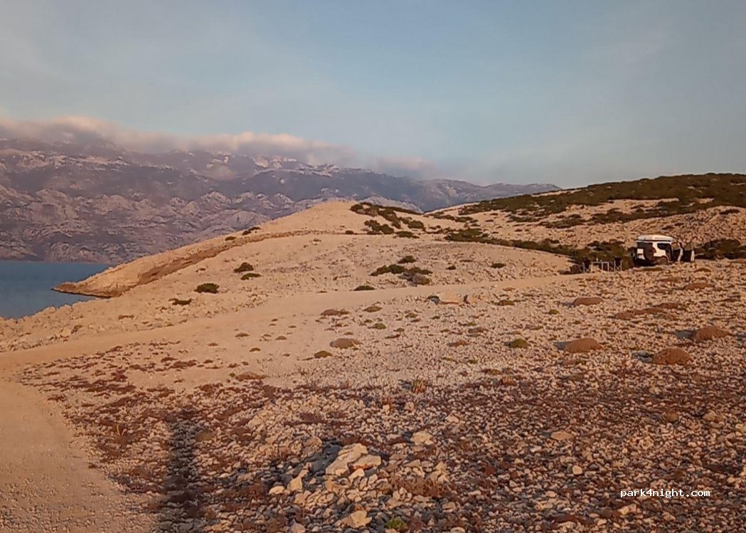 (53296) Stara Novalja - Unnamed Road — foto 2