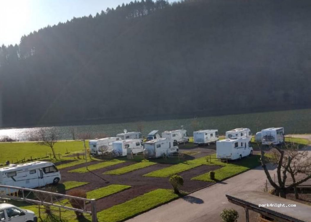 Wohnmobilstellplatz Zellerhof — foto