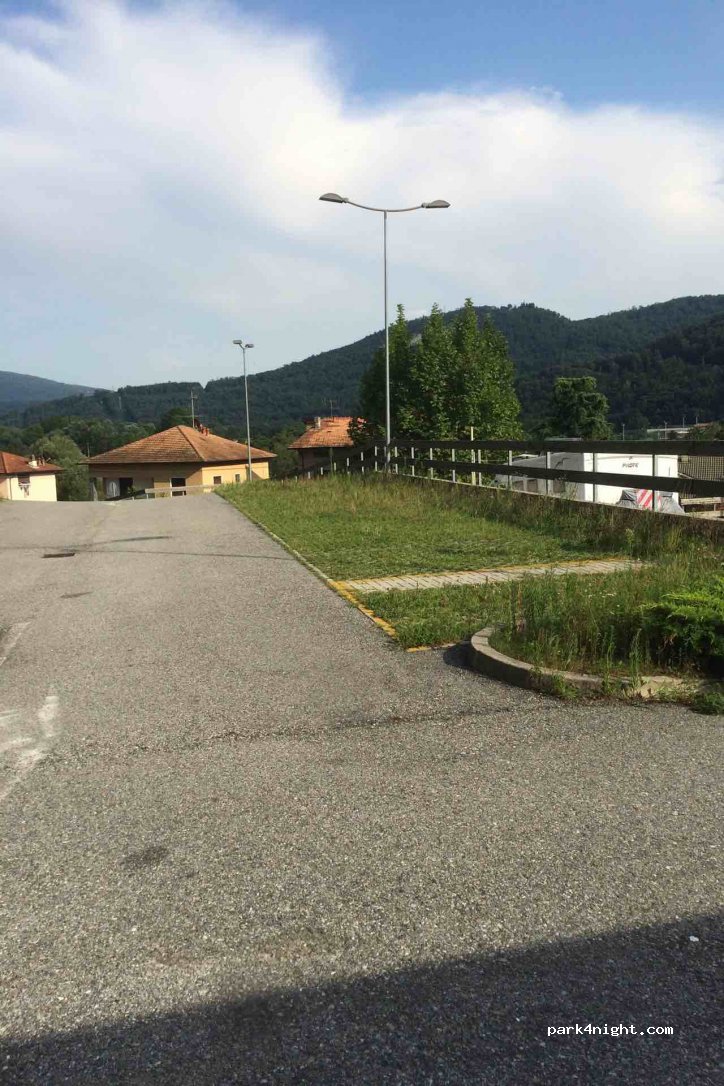 (21014) Laveno-Mombello - 4 Via Varese — foto 2