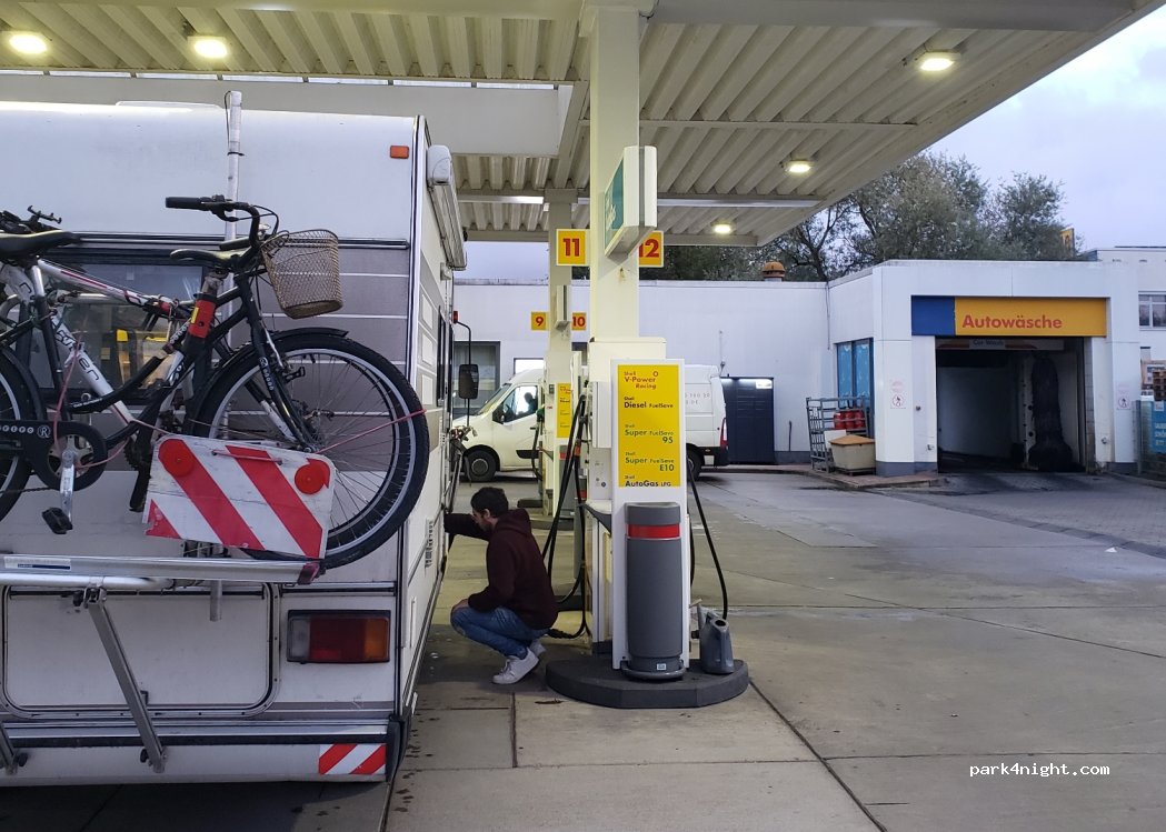 (18107) Rostock - 2 Trelleborger Straße — foto 2