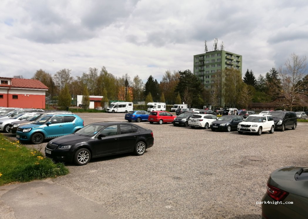 (379 01) Třeboň - Sportovní — foto 3