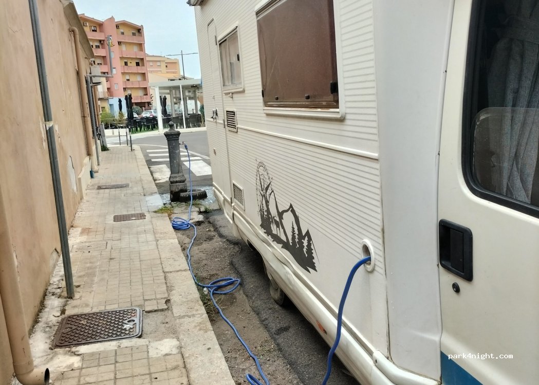 (09170) Oristano - 1 Via Sassari — foto 2