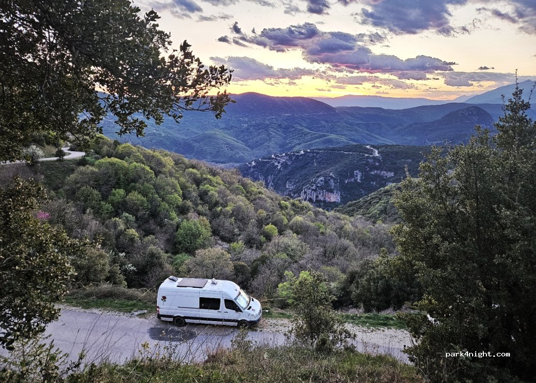 (440 04) Vikos - — foto 4