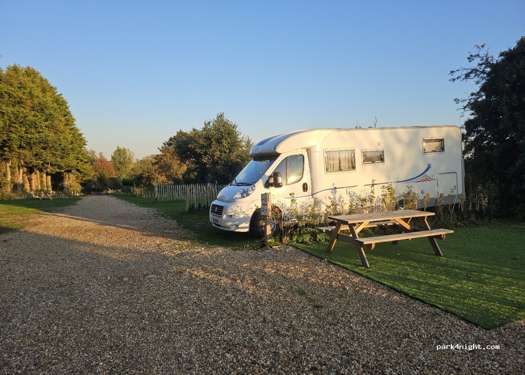 Henny Riverside Camping — foto 4