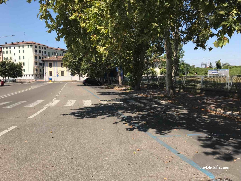 (43122) Parma - 1-3 Via Calabria — foto