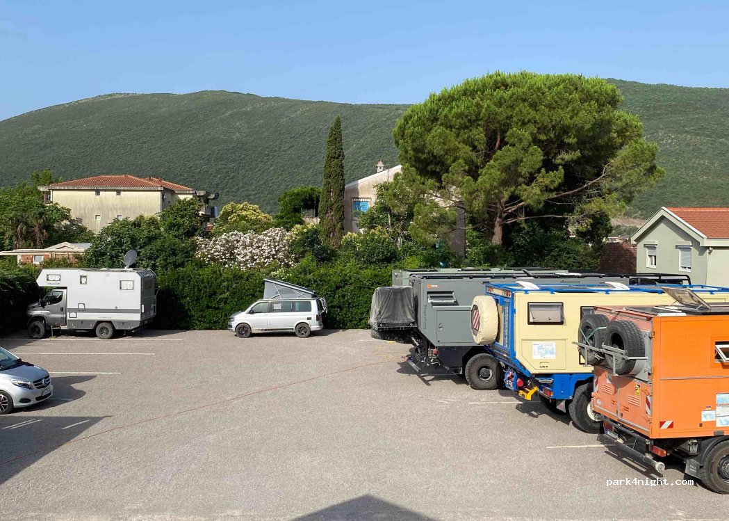 camperstopxl_budva — foto 4