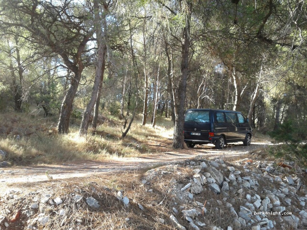 (21224) Slatine - D126 — foto