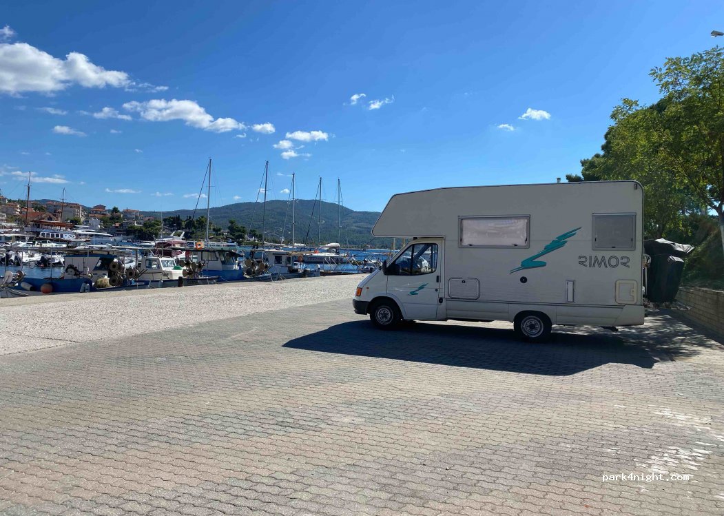 (630 81) Neos Marmaras - 4 Karra — foto 3