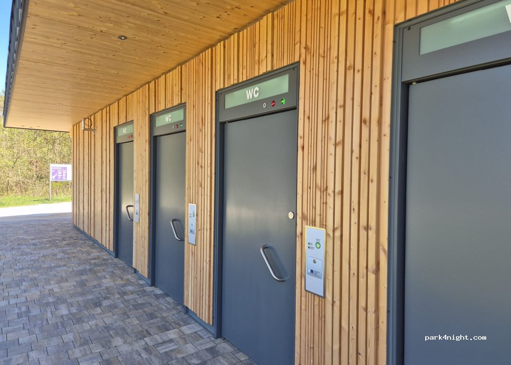 Wohnmobilstellplatz am Rothsee | Seezentrum Heuberg — foto 4