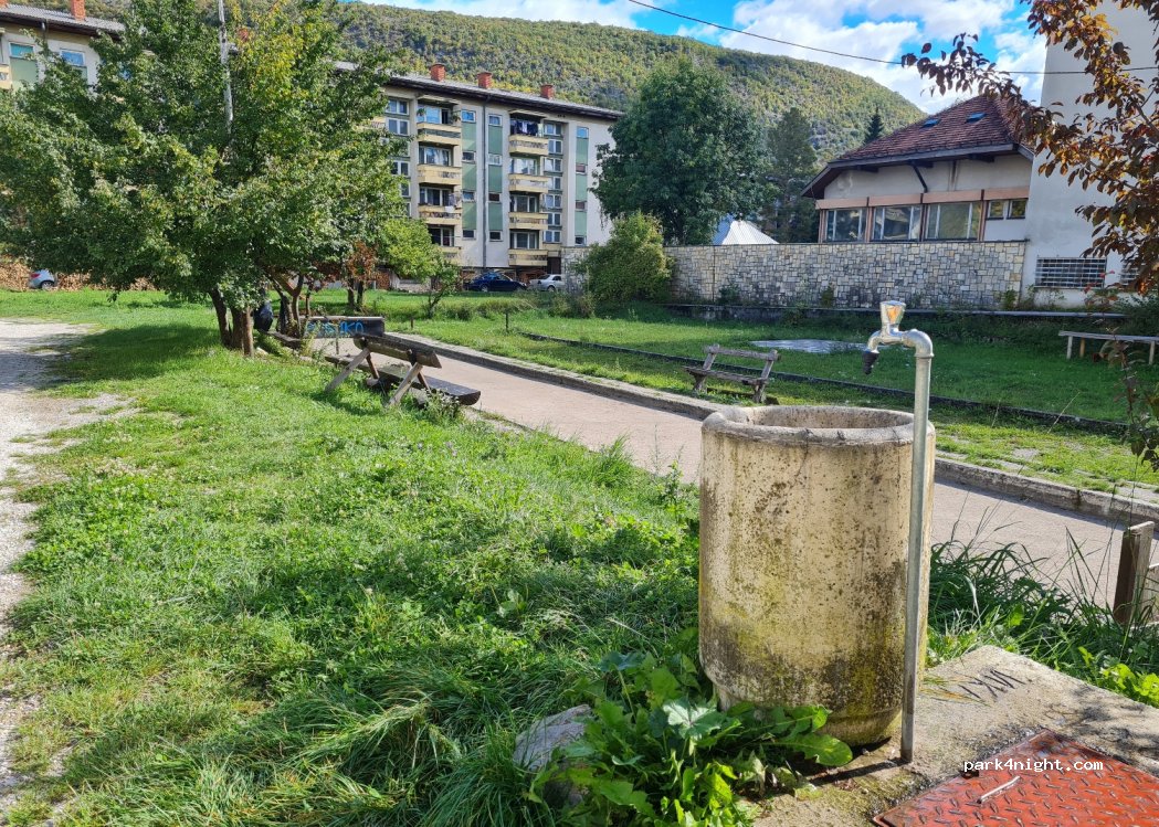 () Drvar - R408 — foto