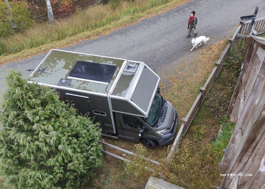 (330 33) Hillerstorp - Unnamed Road — foto