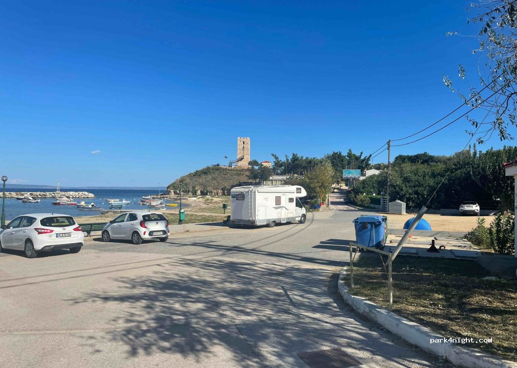 (630 77) Nea Fokea - Unnamed Road — foto 2