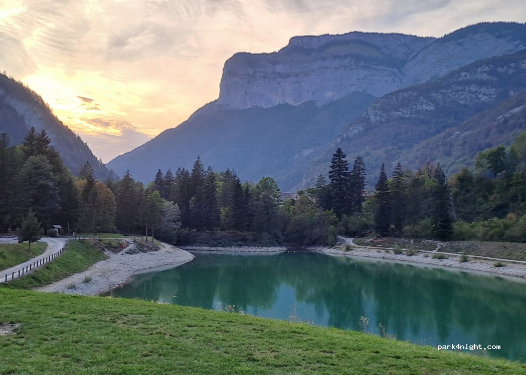(74230) Thônes - Route d'Annecy — foto 3