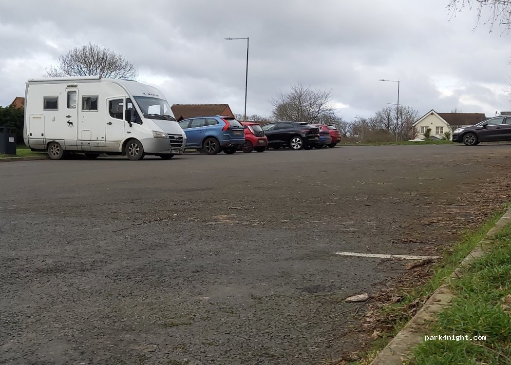 (NP16 5GH) Chepstow - 6 Lewis Way — foto