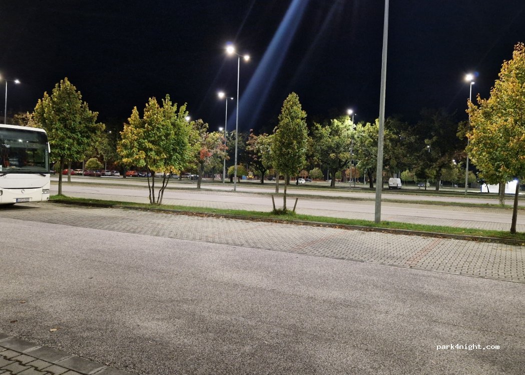 (9027) Győr - 31 Nagysándor József utca — foto