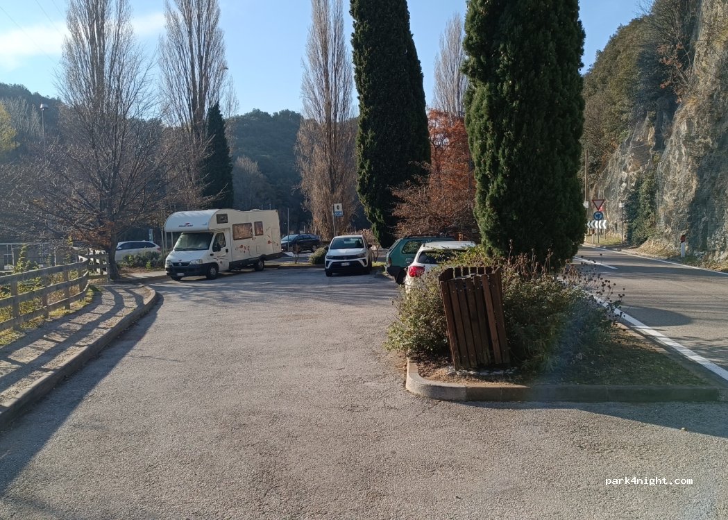 (38070) Padergnone - 122 Localita' Due Laghi — foto