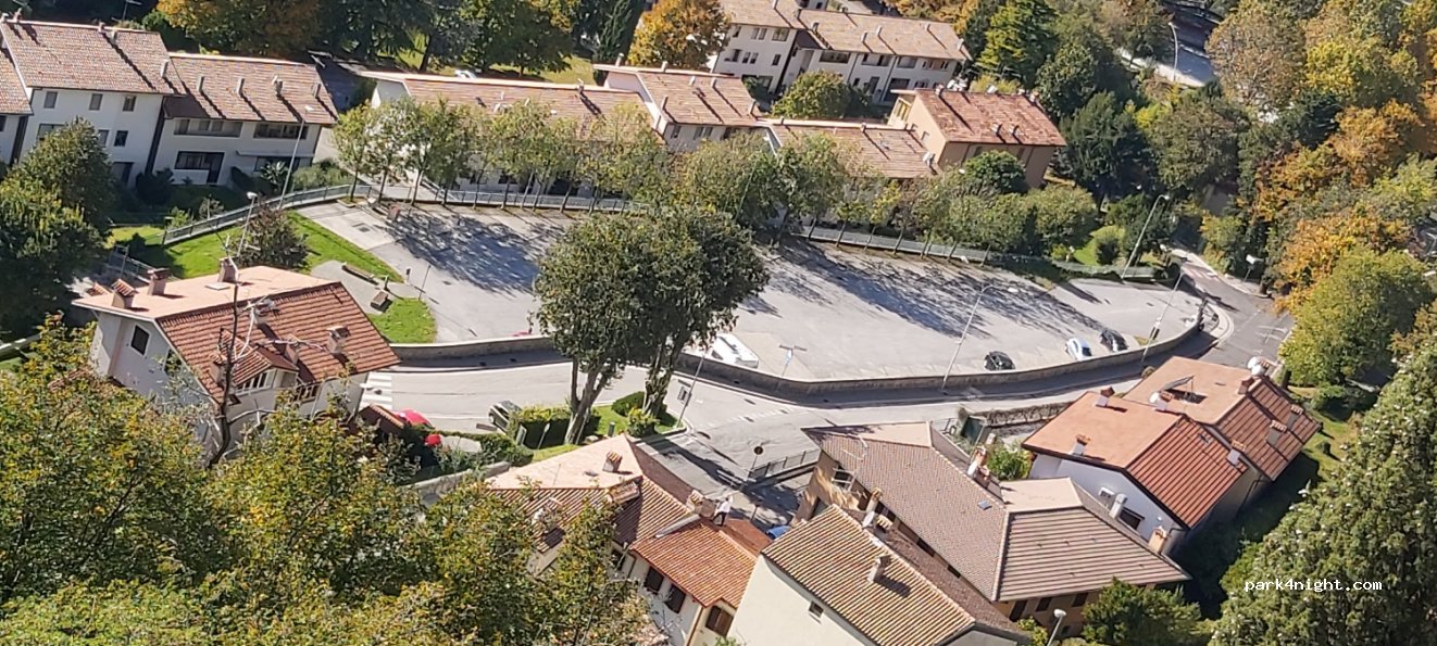(33013) Gemona - Piazzale Monsignore Battista Monai — foto 2