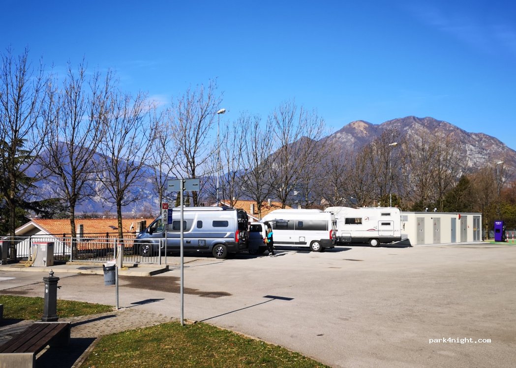 (33013) Gemona - Piazzale Monsignore Battista Monai — foto 3