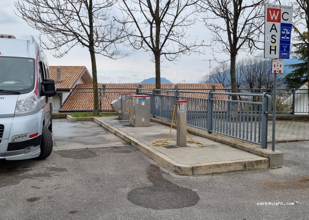 (33013) Gemona - Piazzale Monsignore Battista Monai — foto 4