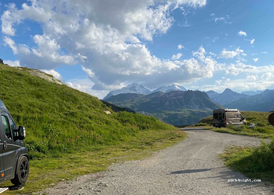 (73320) Tignes - Unnamed Road — foto