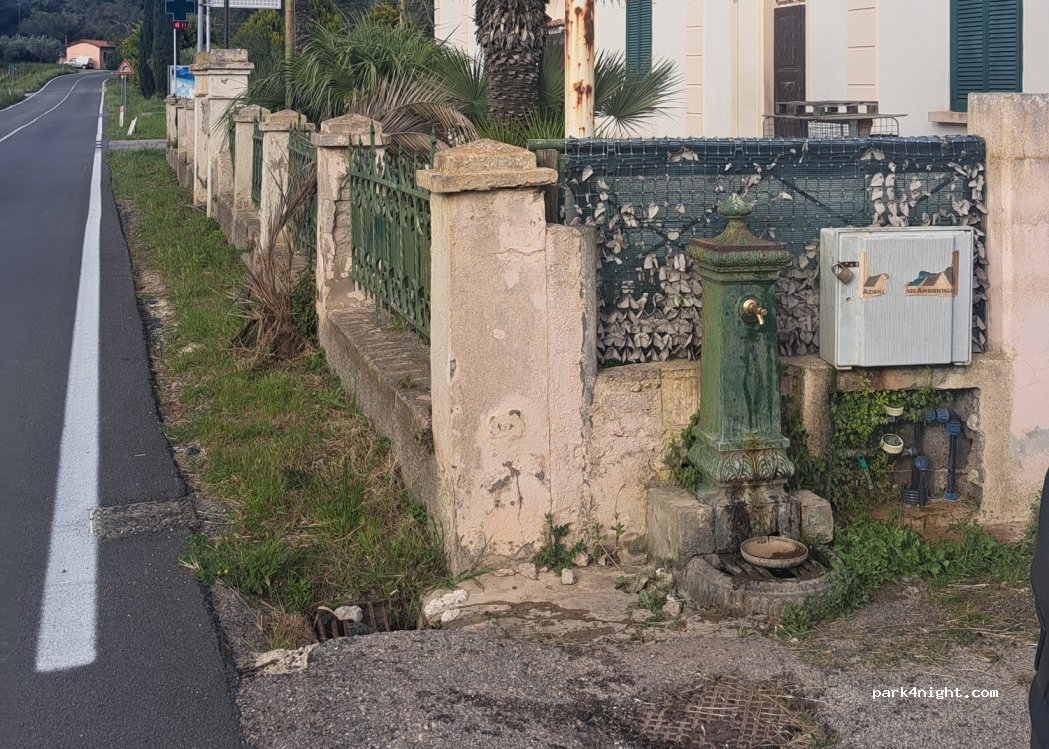 (57037) Portoferraio - 12 Via Schiopparello Magazzini Bagnaia — foto