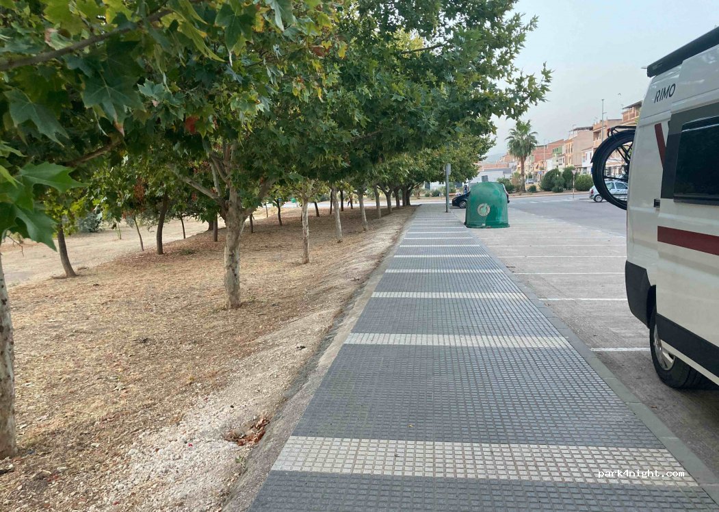 (18360) Huétor Tájar - 35 Calle Velázquez — foto 3